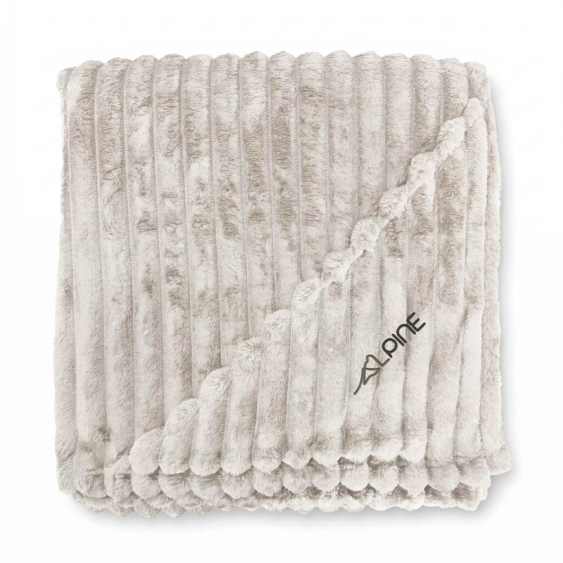 Alpine Faux Fur Polyester Blanket - 2