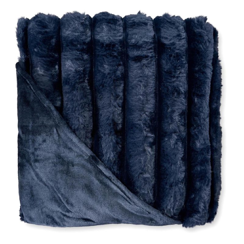 Aurora Faux Fur Polyester Blanket - 1