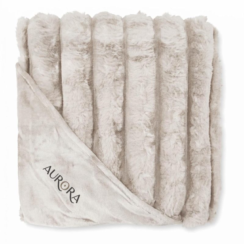 Aurora Faux Fur Polyester Blanket - 2
